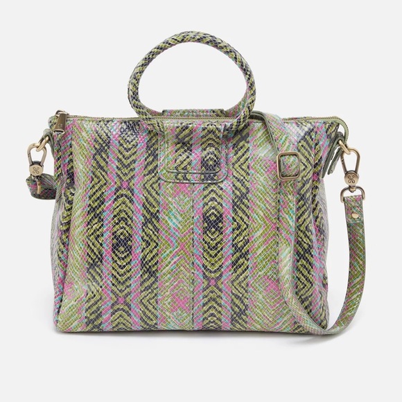 Hobo International Medium Sheila Leather Crossbody Bag in Geo Diamond Print NWOT - Picture 1 of 14
